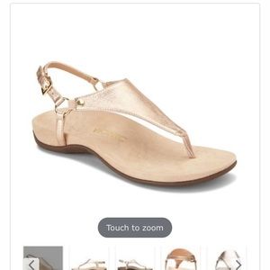 Vionic size 10 W Kirra sandals in wheat- NIB